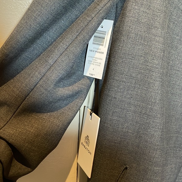 NWT Aritzia Babaton New Power Blazer - Picture 4 of 4